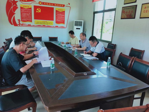 省機(jī)電控股公司黨委委員、副總經(jīng)理吳大文到我司掛鉤幫扶村臺(tái)峰村調(diào)�?(1)_調(diào)整大小.jpg
