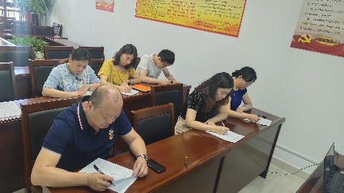 ?？剖∶癖瑒?#65533;?省民爆公司開展黨史知識測試主題黨日活�?~1.jpg
