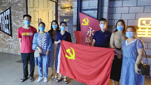 ?？剖∶?#65533;? 觀看愛國主義教育影片《長津湖》~1.jpg