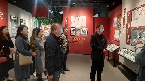?？剖∶?#65533;?劉敏 省民爆公司黨支部開(kāi)展“傳承革命傳�?踐行初心使命”主題黨日活動(dòng)（參觀）~1.jpg