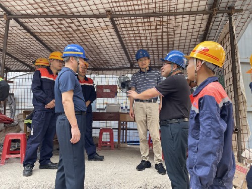 富興建設公司 林敏�?省機電控股公司黨委委員、副總經(jīng)理吳大文到上杭分公司開展工作調(diào)研~1.jpg